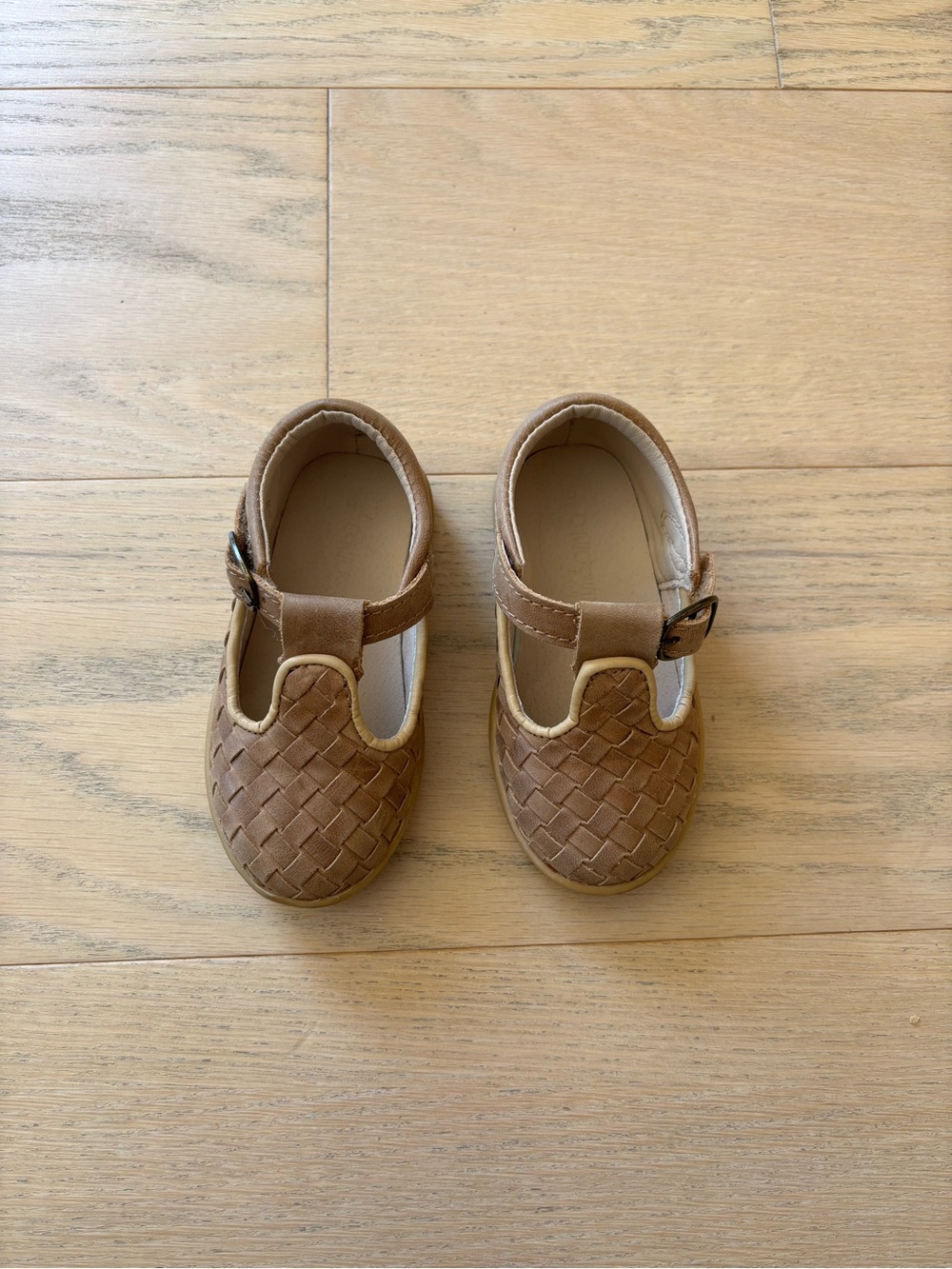 Consciously baby leather woven T-bar walnut color shoes, size 6